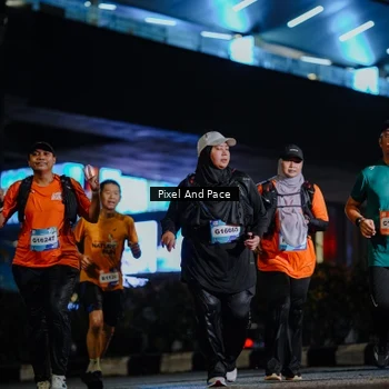 Runner Photo 7790070