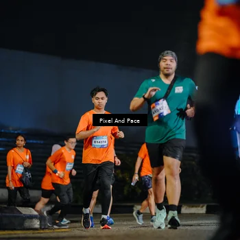 Runner Photo 7790099