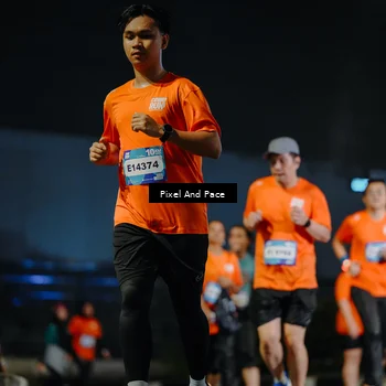 Runner Photo 7790101