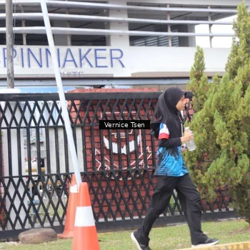 Runner Photo 7790116