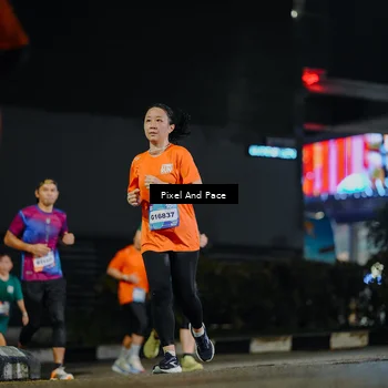 Runner Photo 7790305