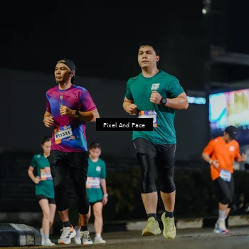 Runner Photo 7790329