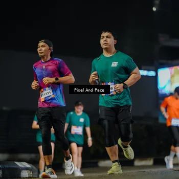 Runner Photo 7790341