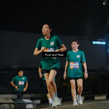 Runner Photo 7790346