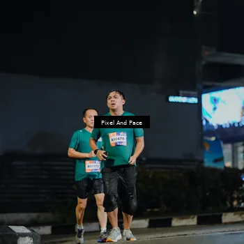 Runner Photo 7790367
