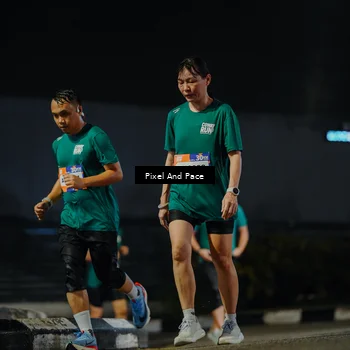 Runner Photo 7790373