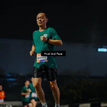 Runner Photo 7790391