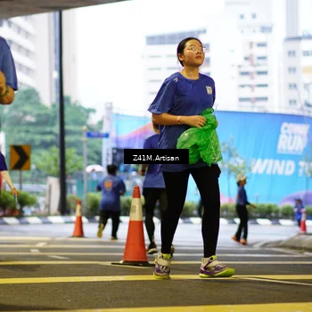 Runner Photo 7790396