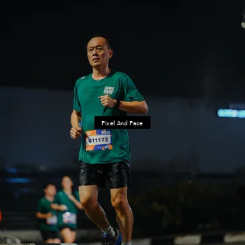 Runner Photo 7790404