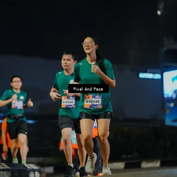 Runner Photo 7790415