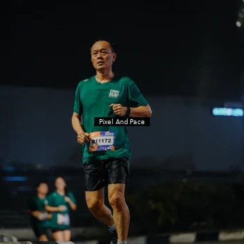 Runner Photo 7790424