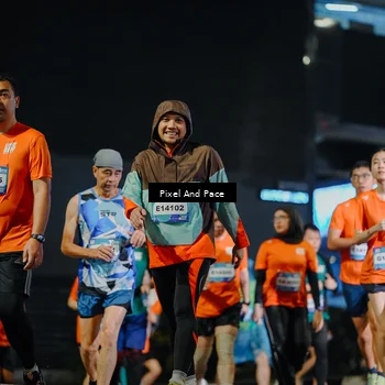 Runner Photo 7790446