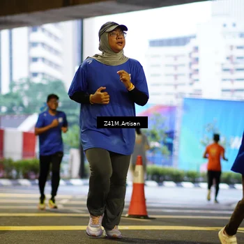 Runner Photo 7790455