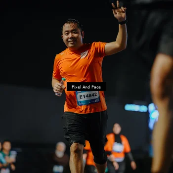 Runner Photo 7790493