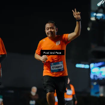 Runner Photo 7790494