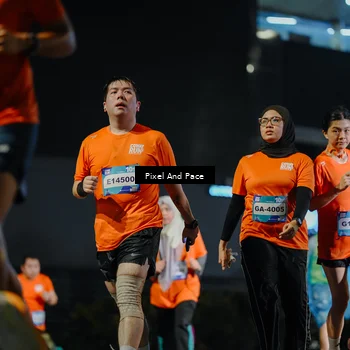 Runner Photo 7790497