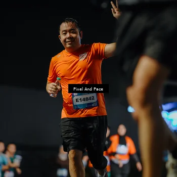 Runner Photo 7790501