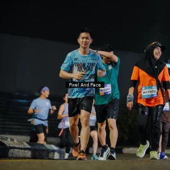 Runner Photo 7790504