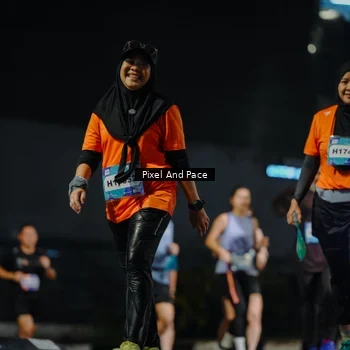 Runner Photo 7790535