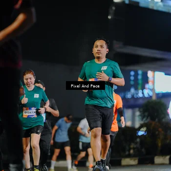 Runner Photo 7790555