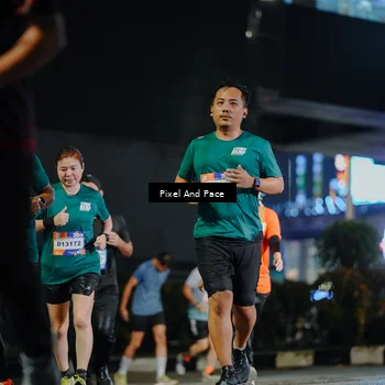 Runner Photo 7790556