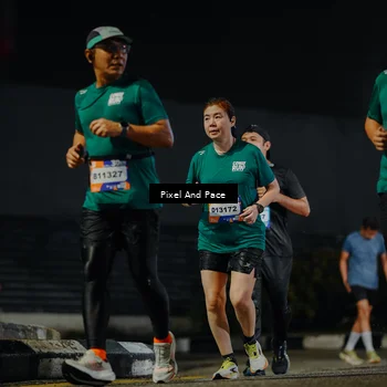 Runner Photo 7790567