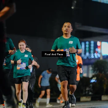 Runner Photo 7790573