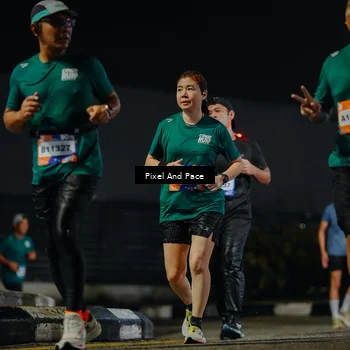 Runner Photo 7790581