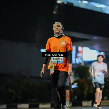 Runner Photo 7790606