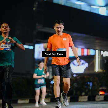 Runner Photo 7790636