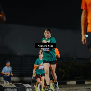 Runner Photo 7790658