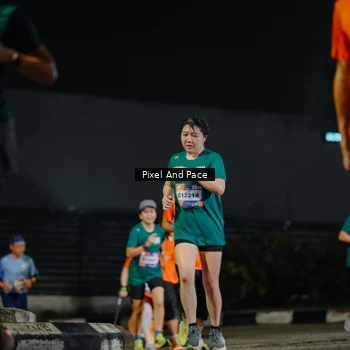 Runner Photo 7790662