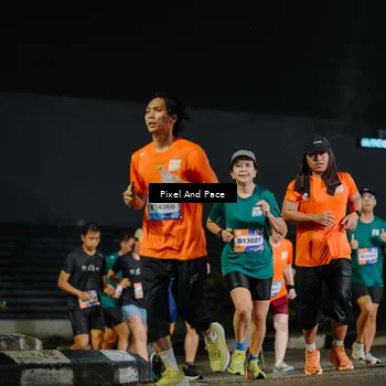 Runner Photo 7790670