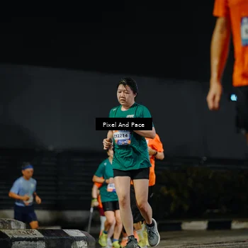Runner Photo 7790680