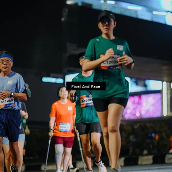Runner Photo 7790691