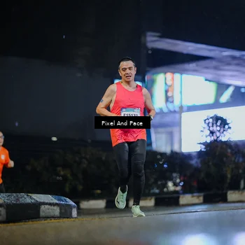 Runner Photo 7790693