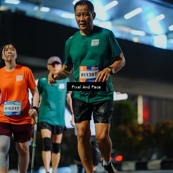 Runner Photo 7790700
