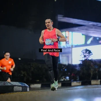 Runner Photo 7790710