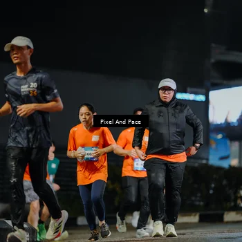 Runner Photo 7790732