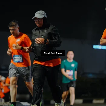 Runner Photo 7790753