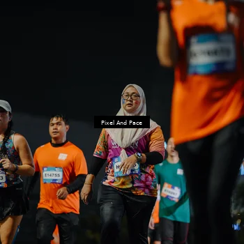 Runner Photo 7790780