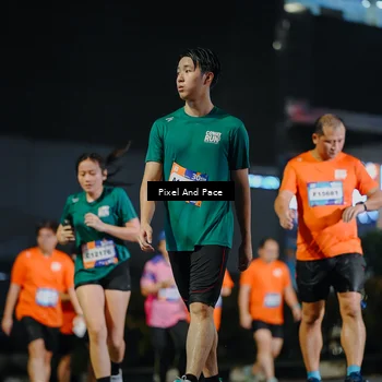 Runner Photo 7790809
