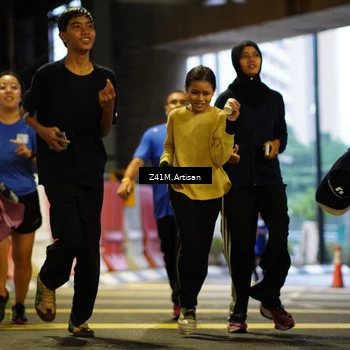 Runner Photo 7790843