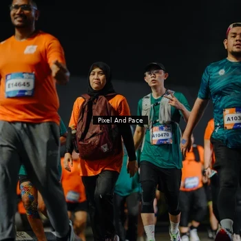Runner Photo 7790860