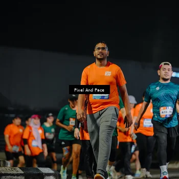 Runner Photo 7790865
