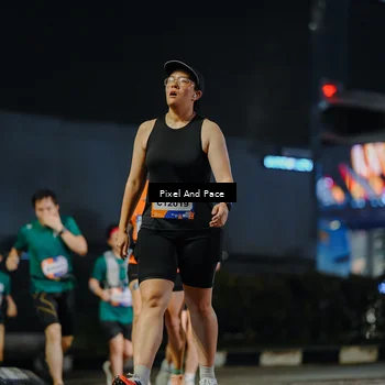 Runner Photo 7790913