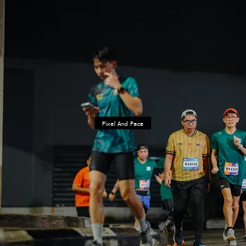 Runner Photo 7790935