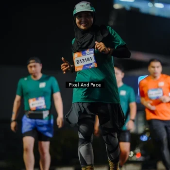 Runner Photo 7790974