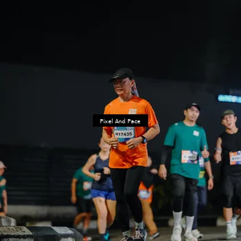 Runner Photo 7790993