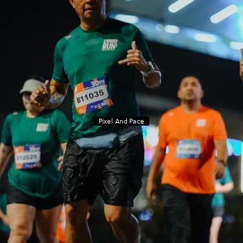 Runner Photo 7791071